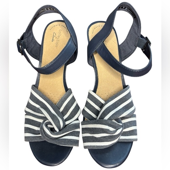 NWOT CLARKS Women's Margee Beth Stripe Navy White Marine Wedge Sandal, Size 9W - Picture 6 of 12